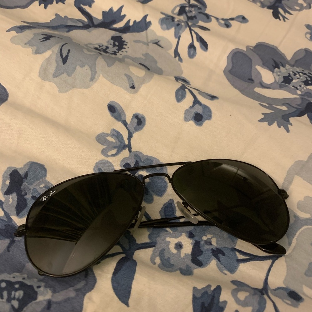 Black Aviator Ray Ban Sunglasses